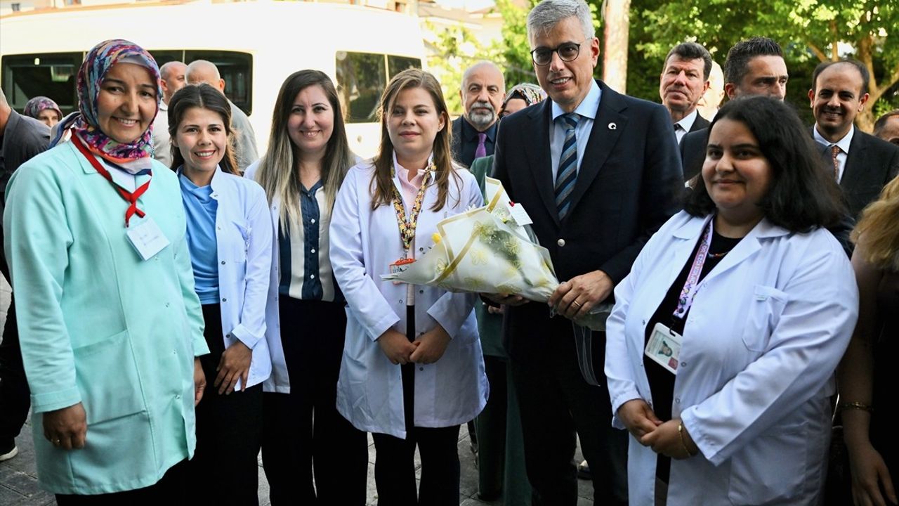 Sağlık Bakanı Memişoğlu Bolu'da Sağlık Yatırımlarını Değerlendirdi
