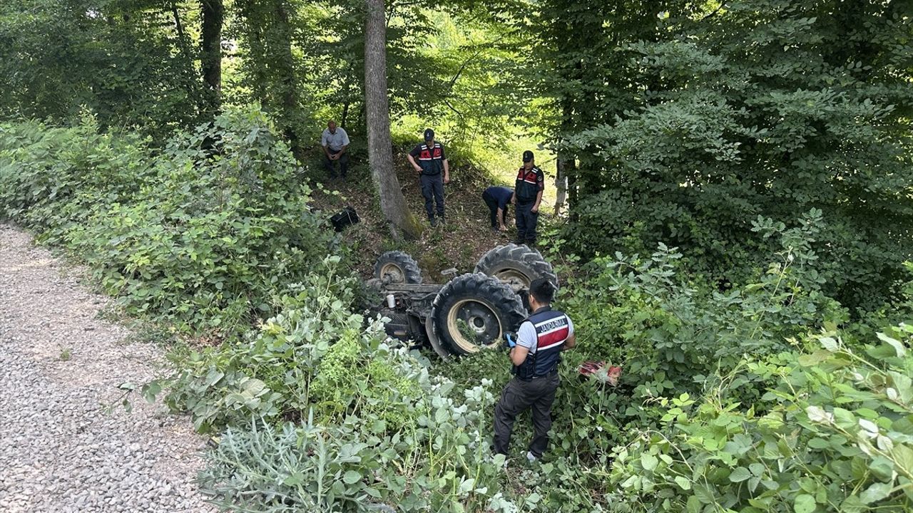 Sakarya'da Devrilen Traktör Faciası: Bir Kadın Hayatını Kaybetti