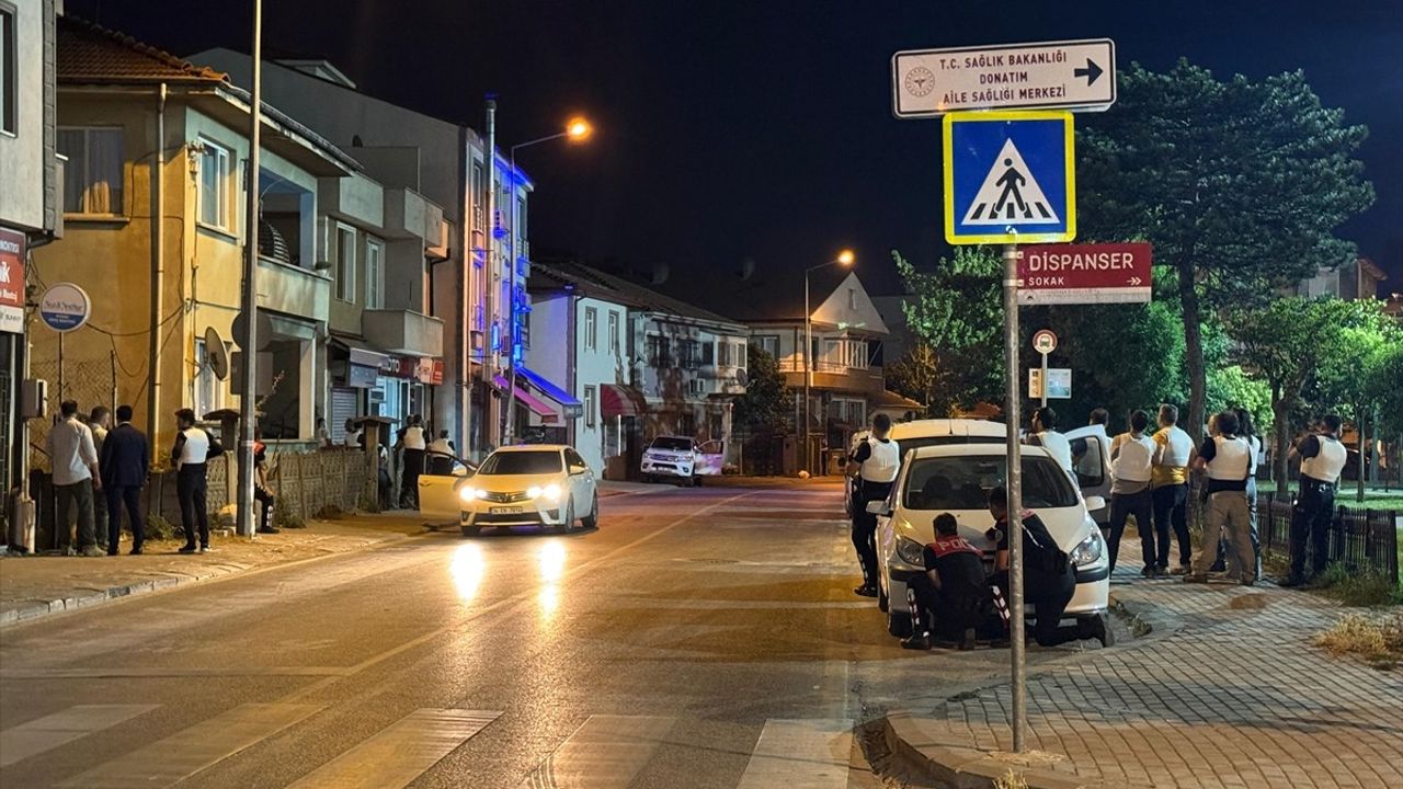 Sakarya'da Kaçan Şüpheli Bacağından Vuruldu