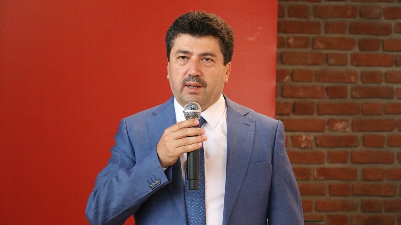 Sakarya'da Kanser Tedavisi ve Yapay Zeka Üzerine Bilim Kafe Etkinliği Düzenlendi