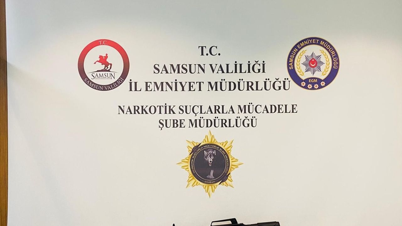 Samsun'da Ruhsatsız Silah ve Uyuşturucu Operasyonu