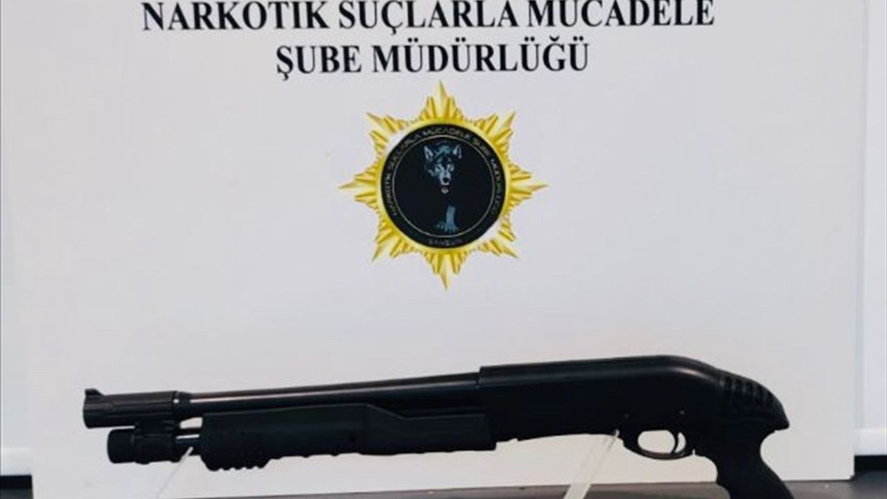 Samsun'da Silah ve Uyuşturucu Operasyonu: 3 Gözaltı
