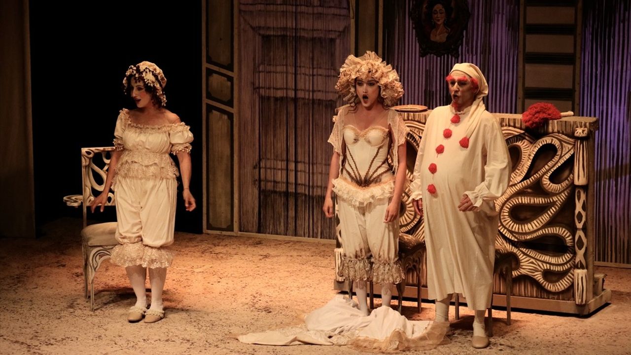 Samsun Devlet Opera ve Balesi 'Doktor Mucize' Operasını Sahneledi