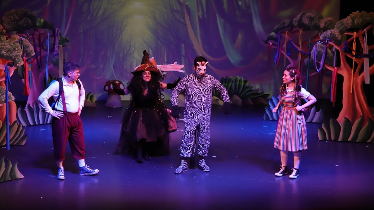 Samsun Devlet Opera ve Balesi 'Okulumuz Orman' Performansı ile Çocukları Büyüledi