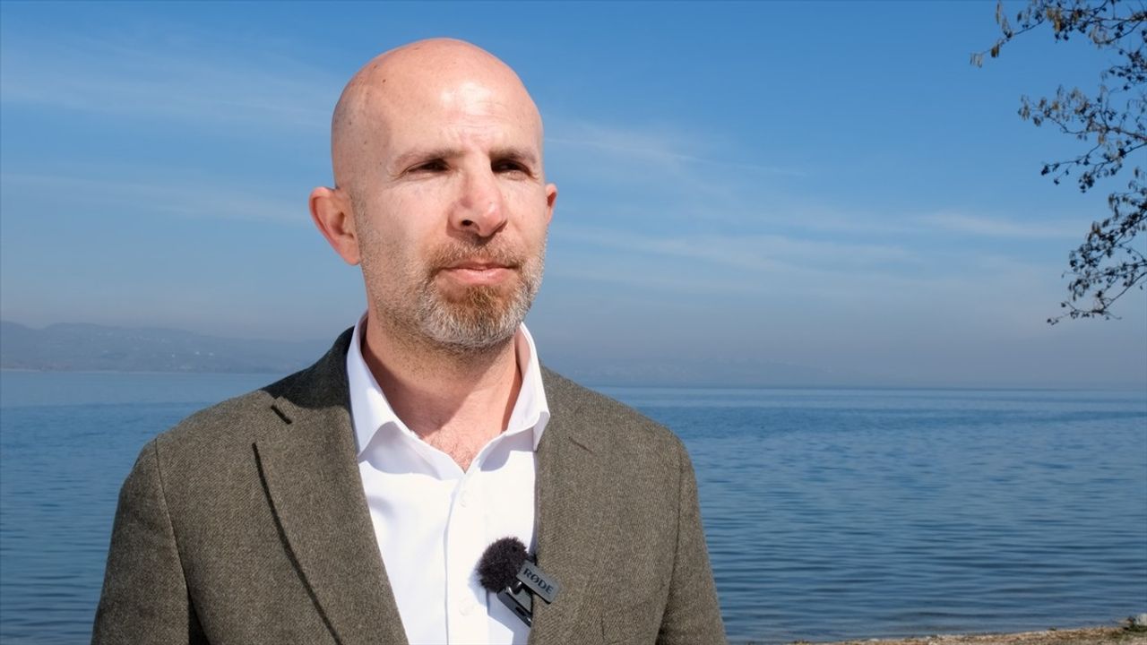 Sapanca Gölü’ndeki Kaçak Yapılar Kaldırılacak