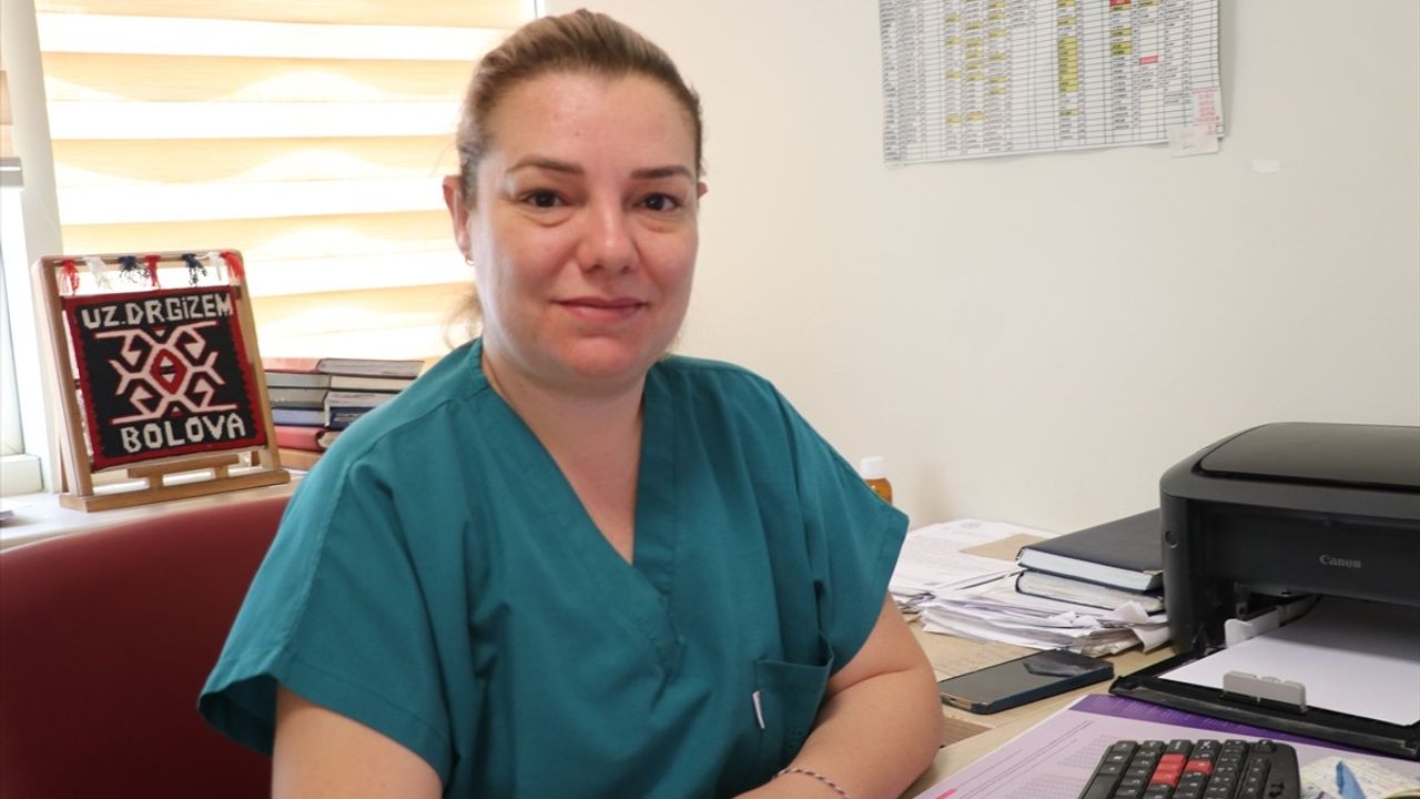 Siirt'te 1,5 Yaşındaki Çocuk 5. Kattan Otomobilin Üzerine Düştü