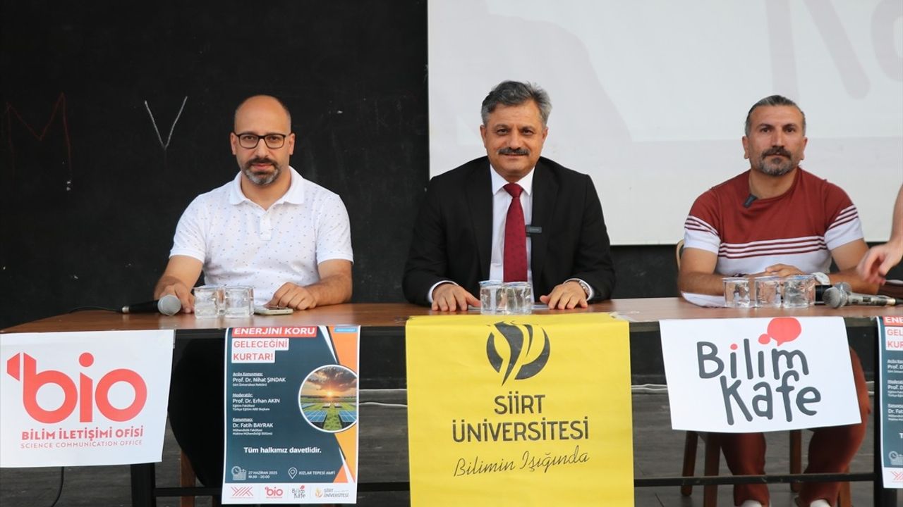 Siirt'te Enerji Temalı Bilim Kafe Etkinliği Düzenlendi