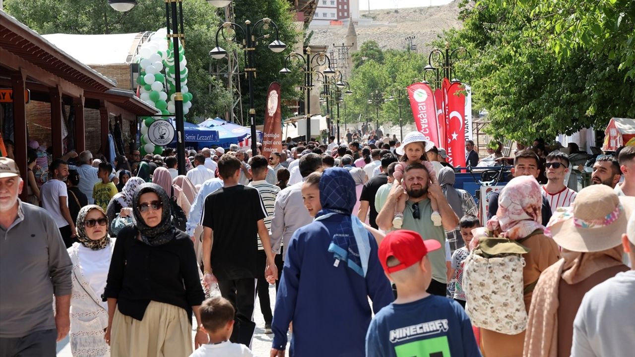 Somuncu Baba Külliyesi: İnanç Turizminin Kalbi