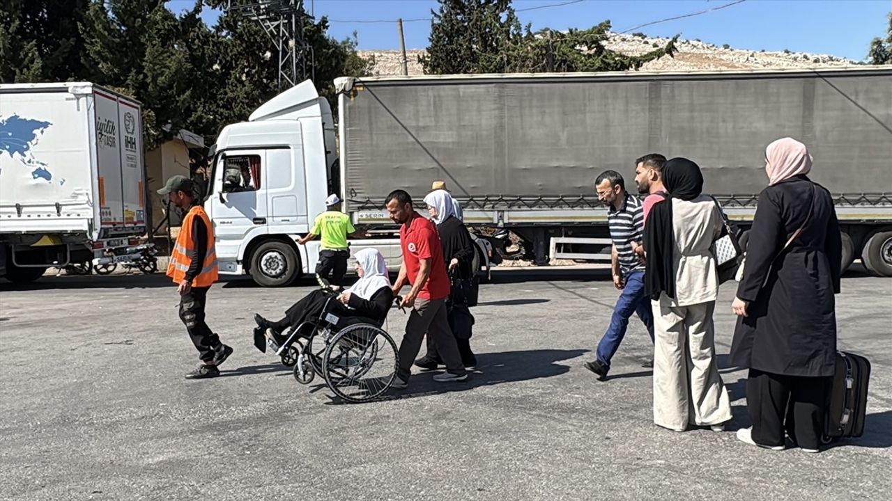 Suriyelilerin Türkiye'den Ülkelerine Dönüş Süreci Yoğunlaşıyor