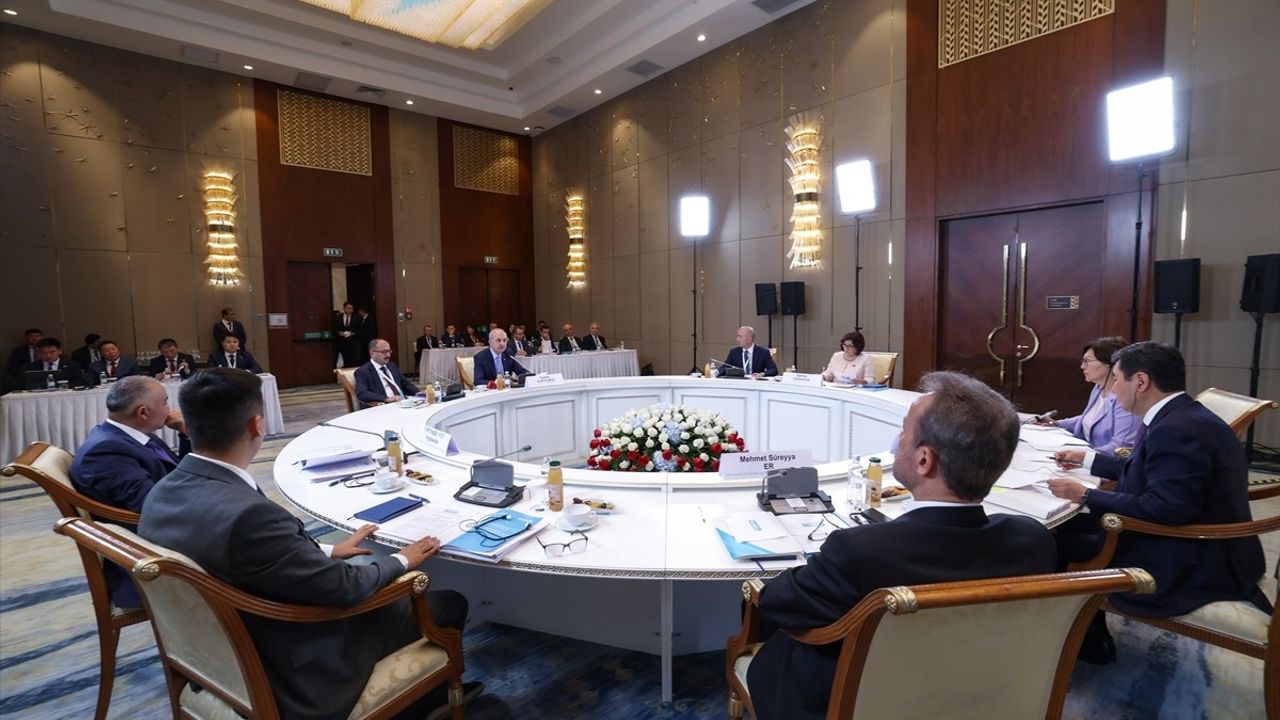 TBMM Başkanı Kurtulmuş'tan Barış Mesajı: TÜRKPA Toplantısı