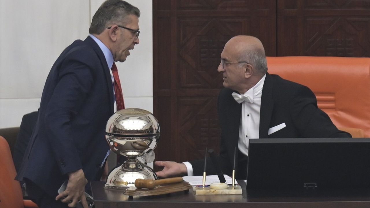 TBMM'de İYİ Partili Yasin Öztürk'e Kınama Cezası