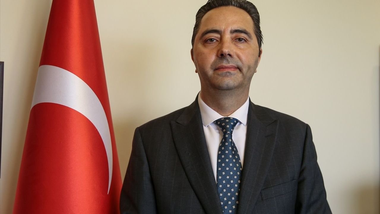 TDV Heyeti Mozambik'te Büyükelçi Alkan'ı Ziyaret Etti