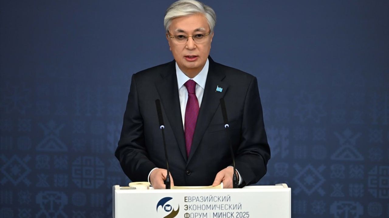 Tokayev: Yapay Zeka Rekabetinde AEB Geri Kalmamalı