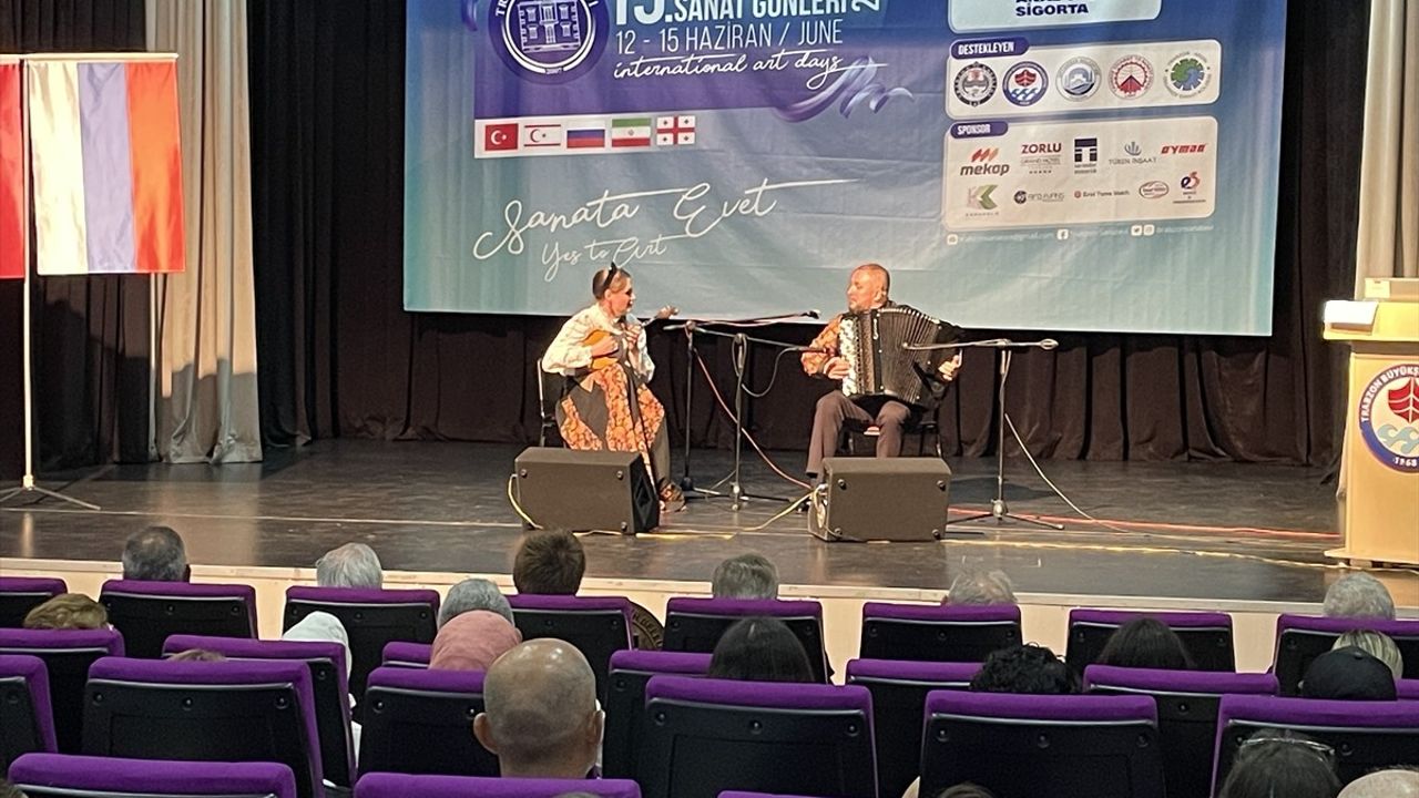 Trabzon'da Uluslararası Sanat Günleri Devam Ediyor