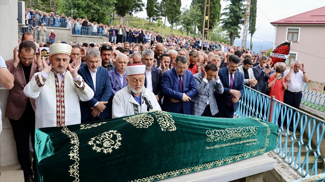Trabzon'daki Sel Felaketinde Hayatını Kaybeden Hüseyin Aydın Defnedildi