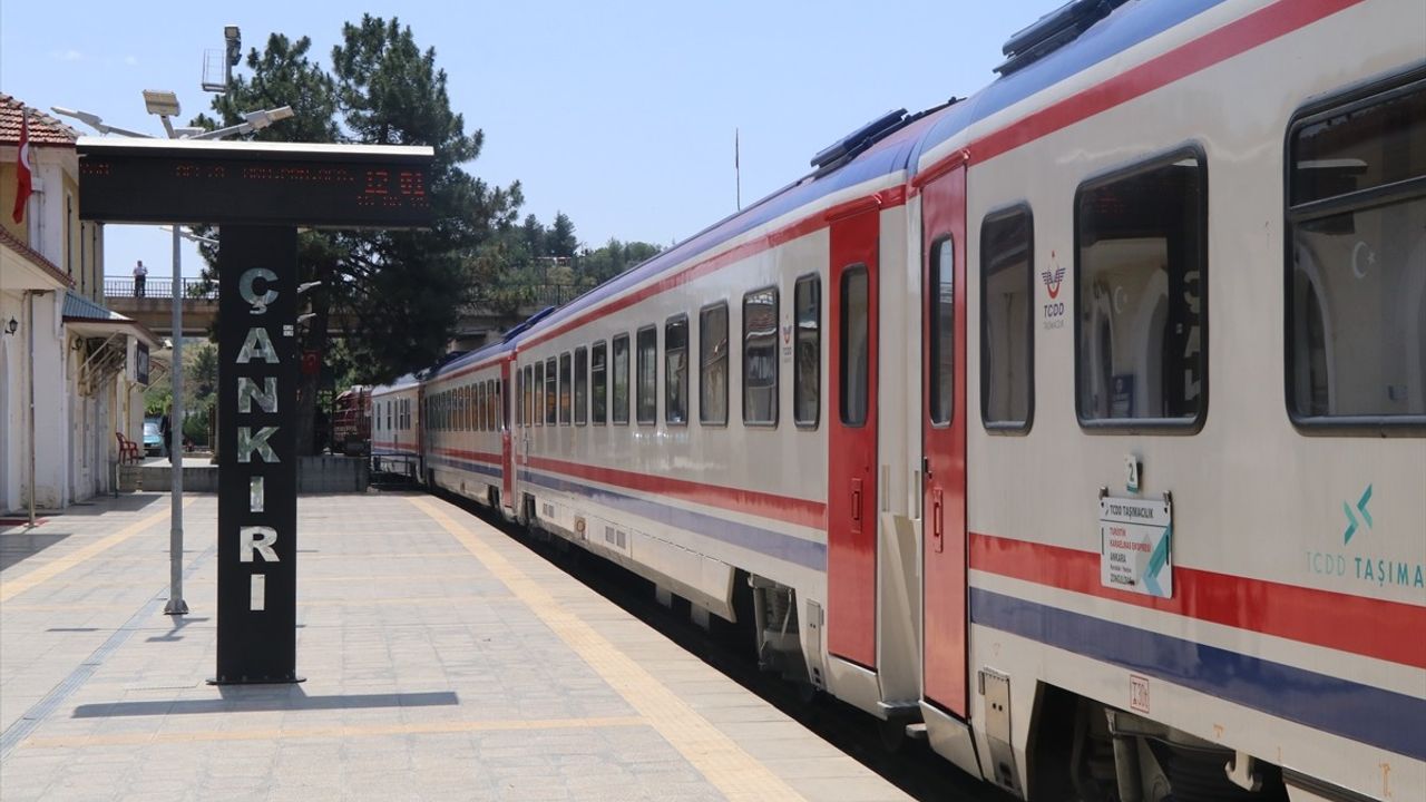Turistik Karaelmas Ekspresi Çankırı'ya Ulaştı