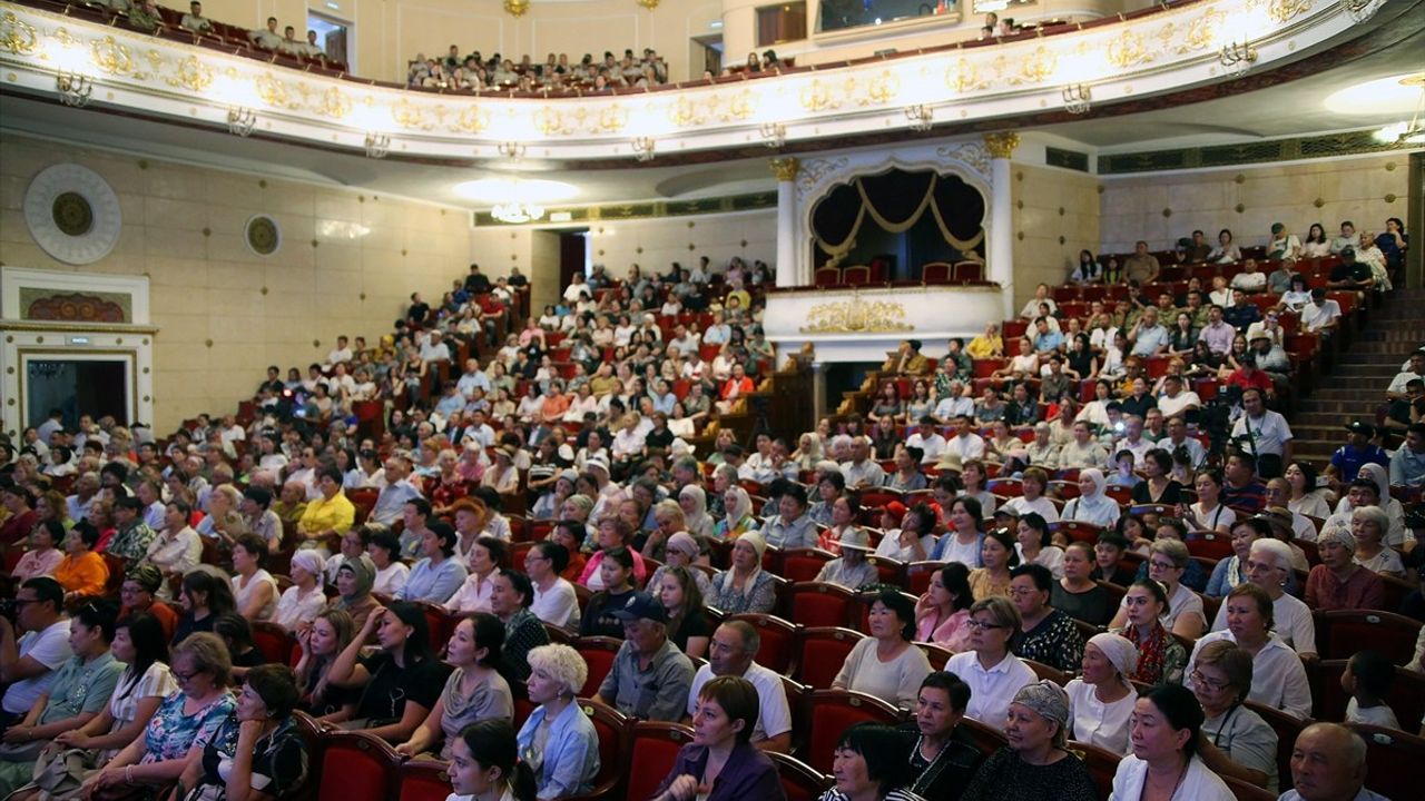 Türk Dünyası Opera Sanatçıları Bişkek'te Buluştu