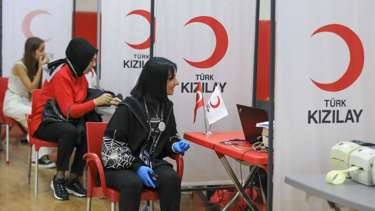 Türk Kızılay 2,3 Milyon Gönüllü Bağışçı ile Dünyada Üçüncü Sırada