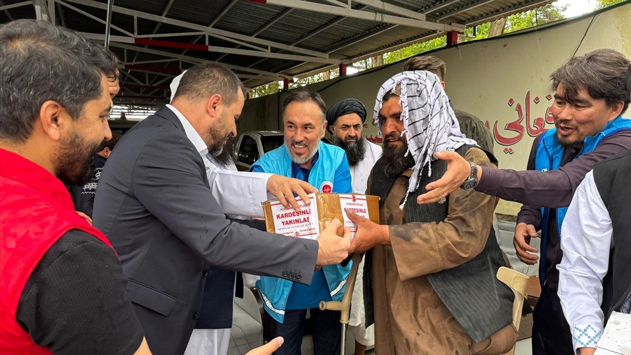Türk Kızılay ve TDV, Afganistan'daki İhtiyaç Sahiplerine Kurban Eti Ulaştırdı