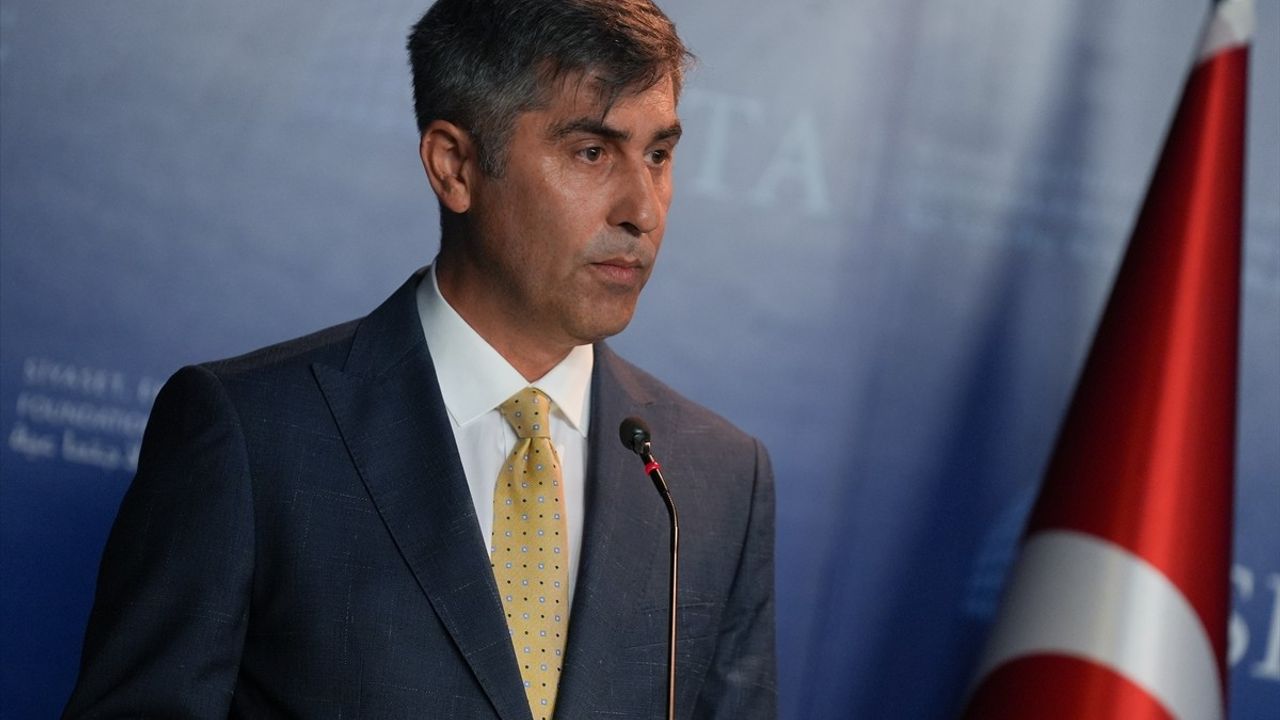 Türkiye-Çin İlişkileri: Yeni Ufuklar Paneli