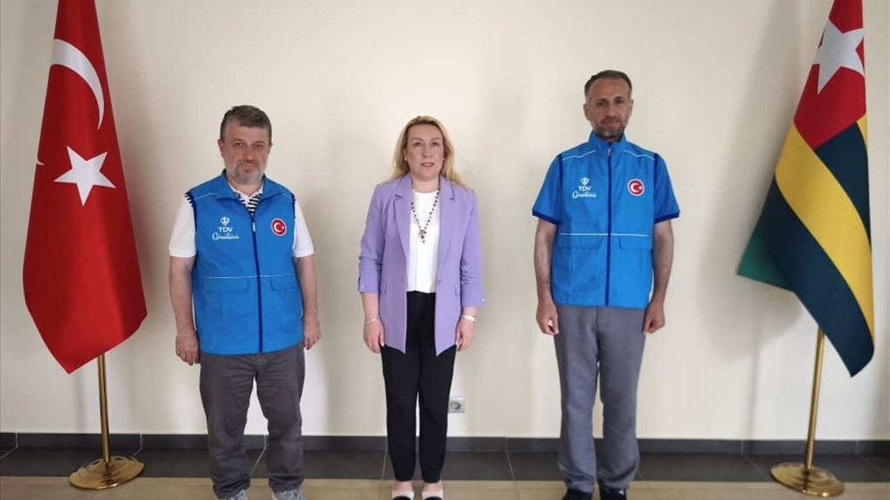 Türkiye Diyanet Vakfı Togo'da 21 Bin Aileye Kurban Eti Dağıttı