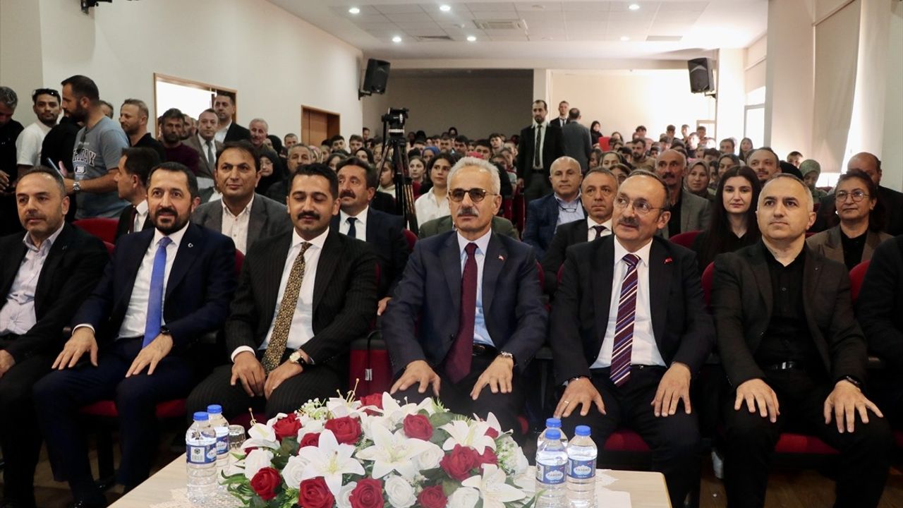 Türkiye'nin Hızlı Tren Ağı ve Trabzon'un Raylı Sistem Projeleri
