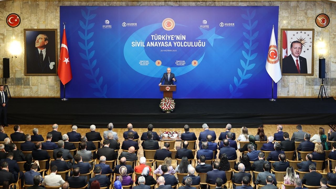Türkiye'nin Sivil Anayasa Yolculuğu: Yeni Bir Başlangıç İçin Adımlar
