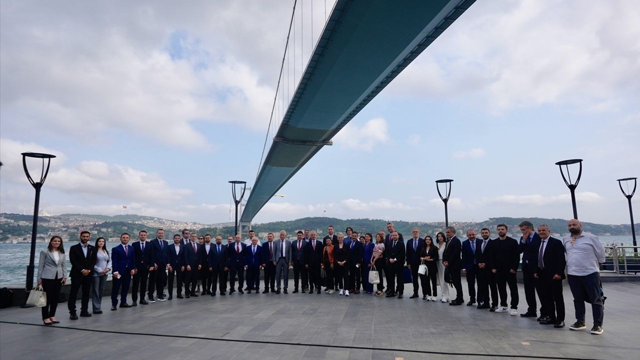 Ulaştırma ve Altyapı Bakanı Uraloğlu'ndan Stratejik Ulaşım Vurgusu