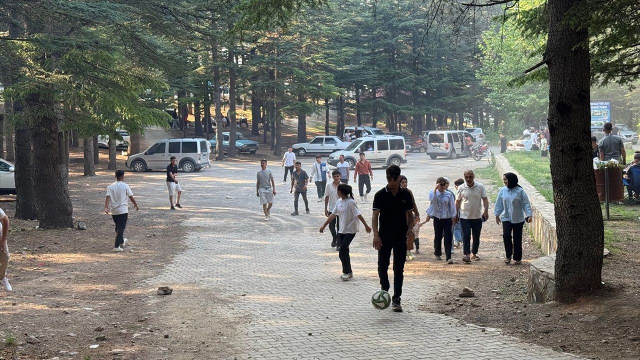 Yavşan Yaylası Kurban Bayramı'nda Yoğun Ziyaretçi Akınına Uğradı