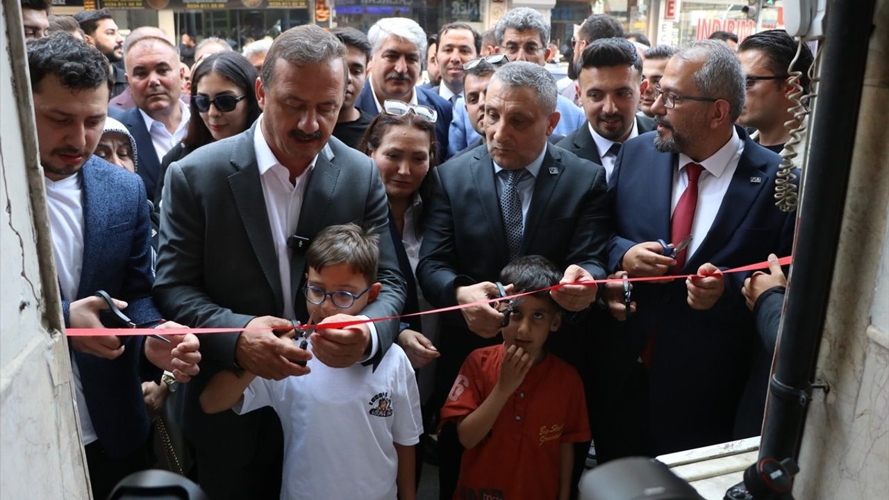 Yavuz Ağıralioğlu Yalova'da Esnaf Ziyareti Gerçekleştirdi