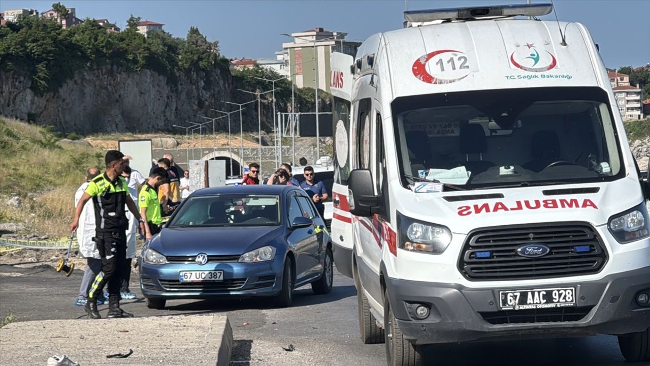 Zonguldak'ta Motosiklet Kazası: İki Kişi Hayatını Kaybetti
