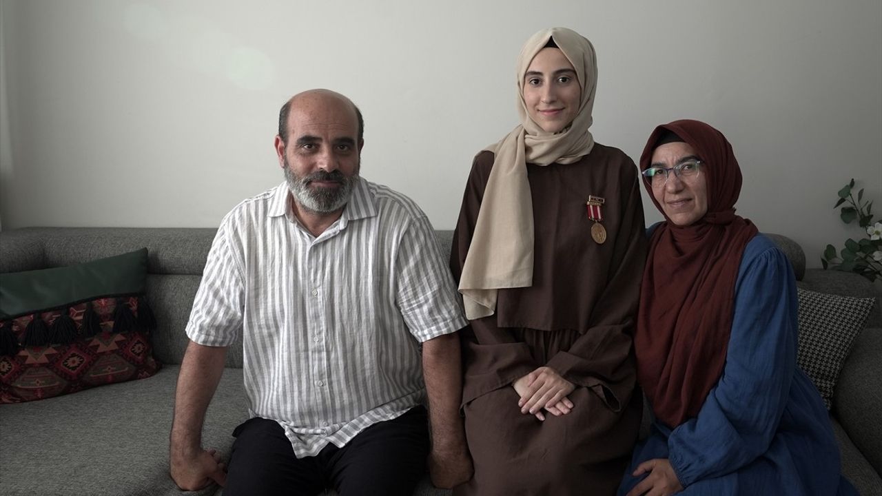 15 Temmuz Darbe Girişiminin 9. Yılı: Adviyye Gül İsmailoğlu'nun Anıları