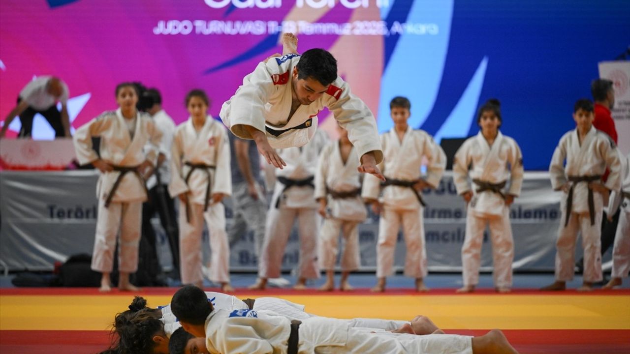 15 Temmuz Şehitleri Ankara'da Anıldı