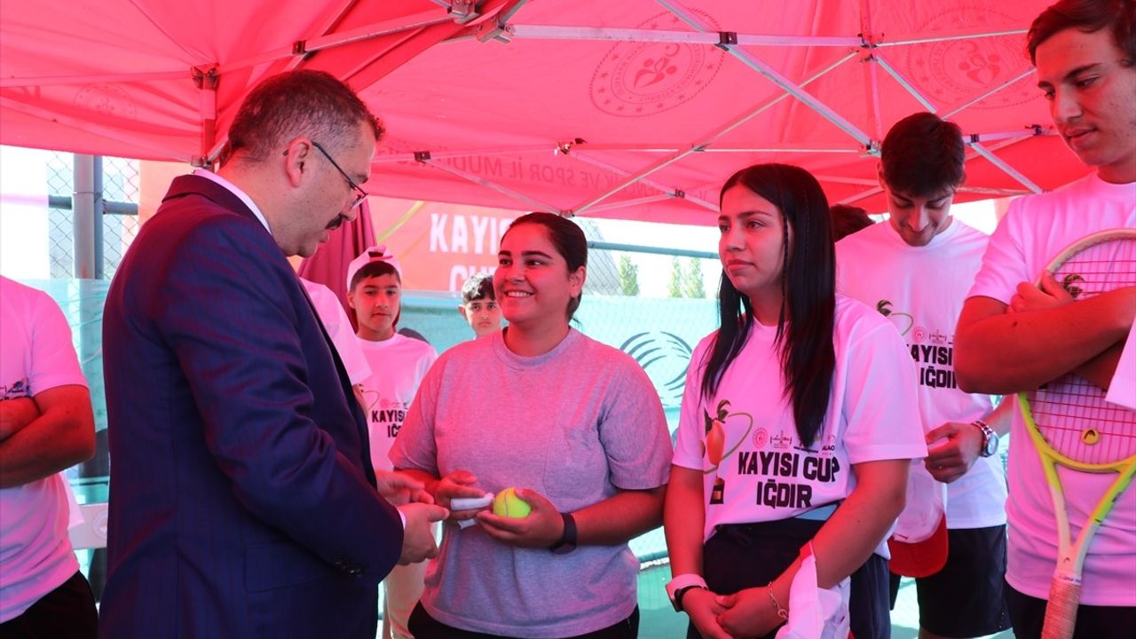 5. Kayısı Cup Tenis Turnuvası Başladı