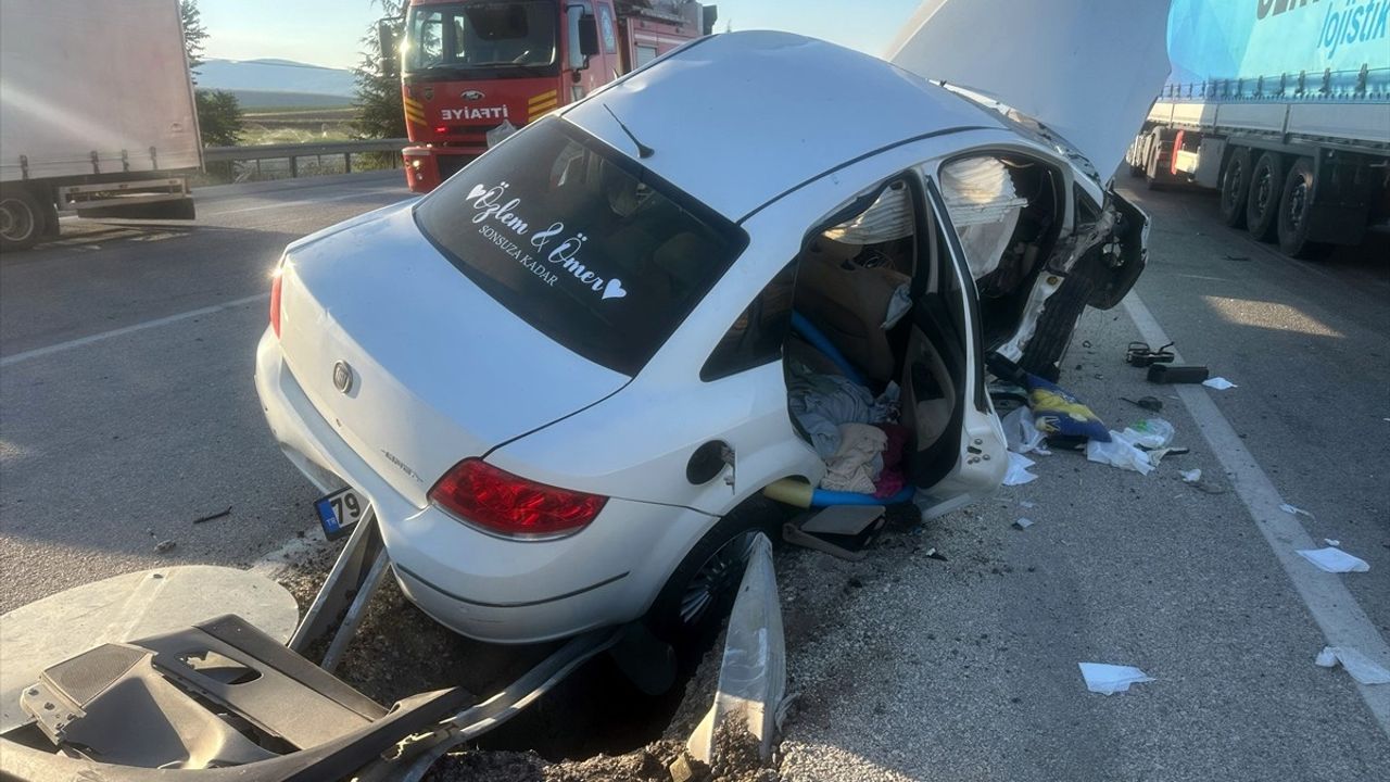 Afyonkarahisar'da Trafik Kazası: Üsteğmen Hayatını Kaybetti