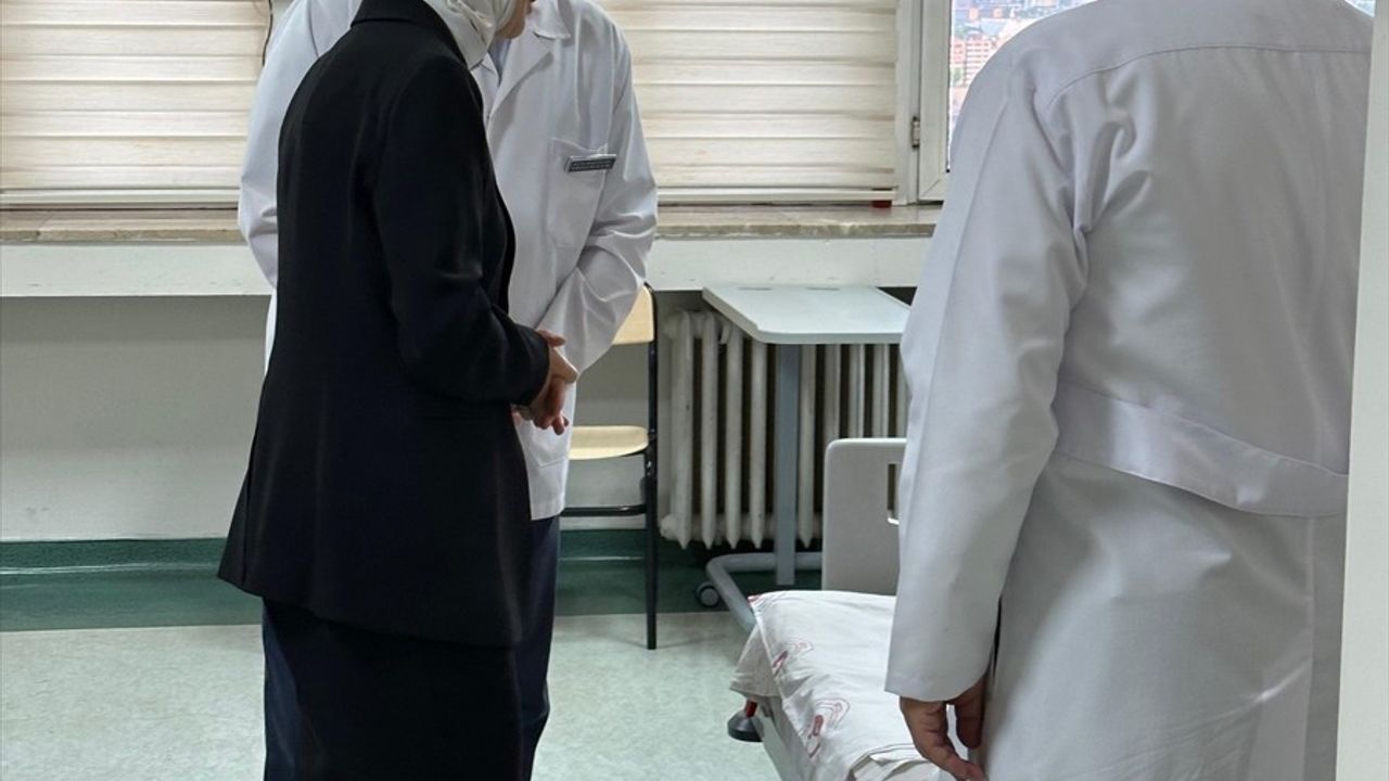 Aile ve Sosyal Hizmetler Bakanı Göktaş'tan Askerlere Ziyaret