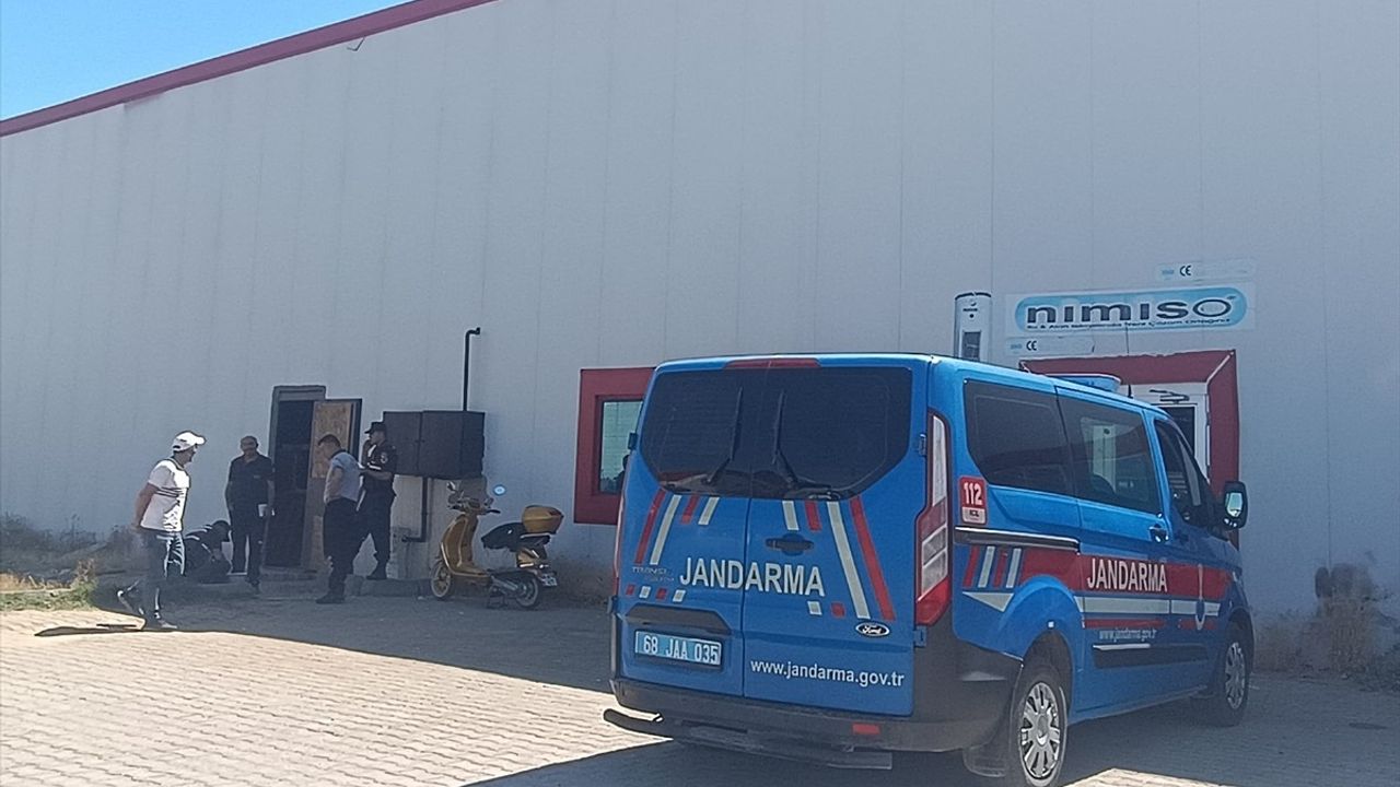 Aksaray Organize Sanayi Bölgesi'nde Patlama: Bir Ölü, Üç Yaralı