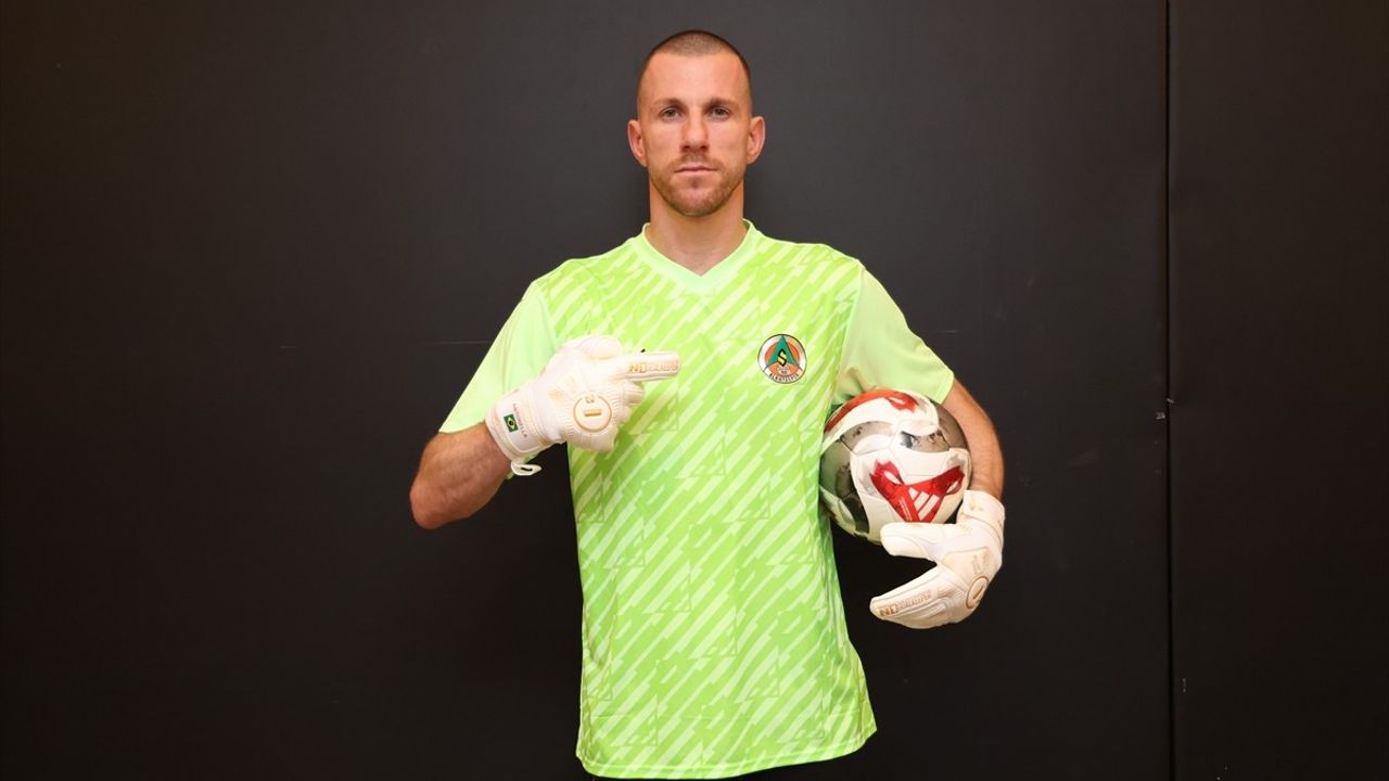 Alanyaspor, Kaleci Paulo Victor ile Anlaştı