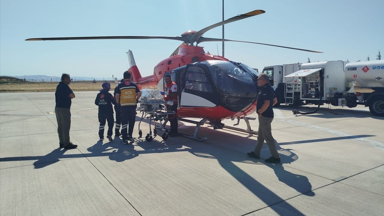 Amasya'da Prematüre Bebek İçin Ambulans Helikopter Havalandı