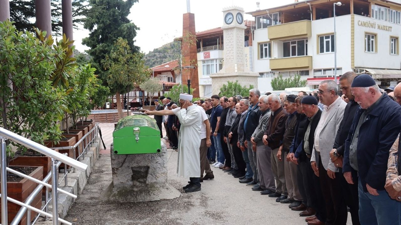 Amasya'da Trajik Olay: Eşini Vuran Adam İntihar Etti