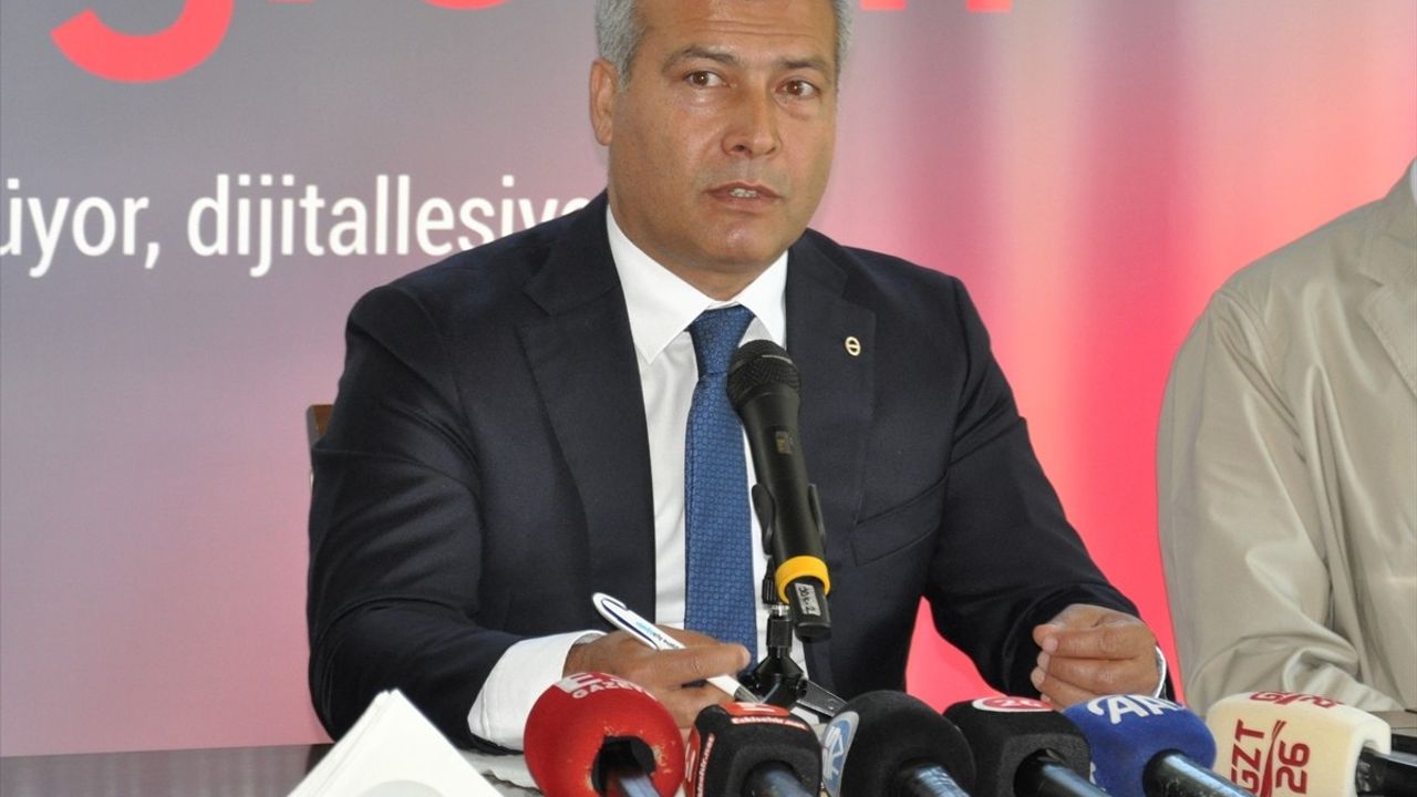 Anadolu Üniversitesi'nden Değişime Açık Öğretim Kampanyası