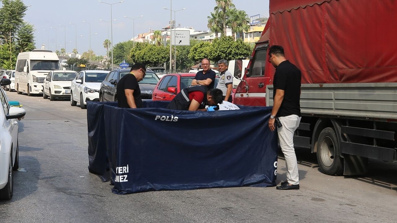 Antalya'da Aracında Ölü Bulunan Kişi Hakkında Detaylar