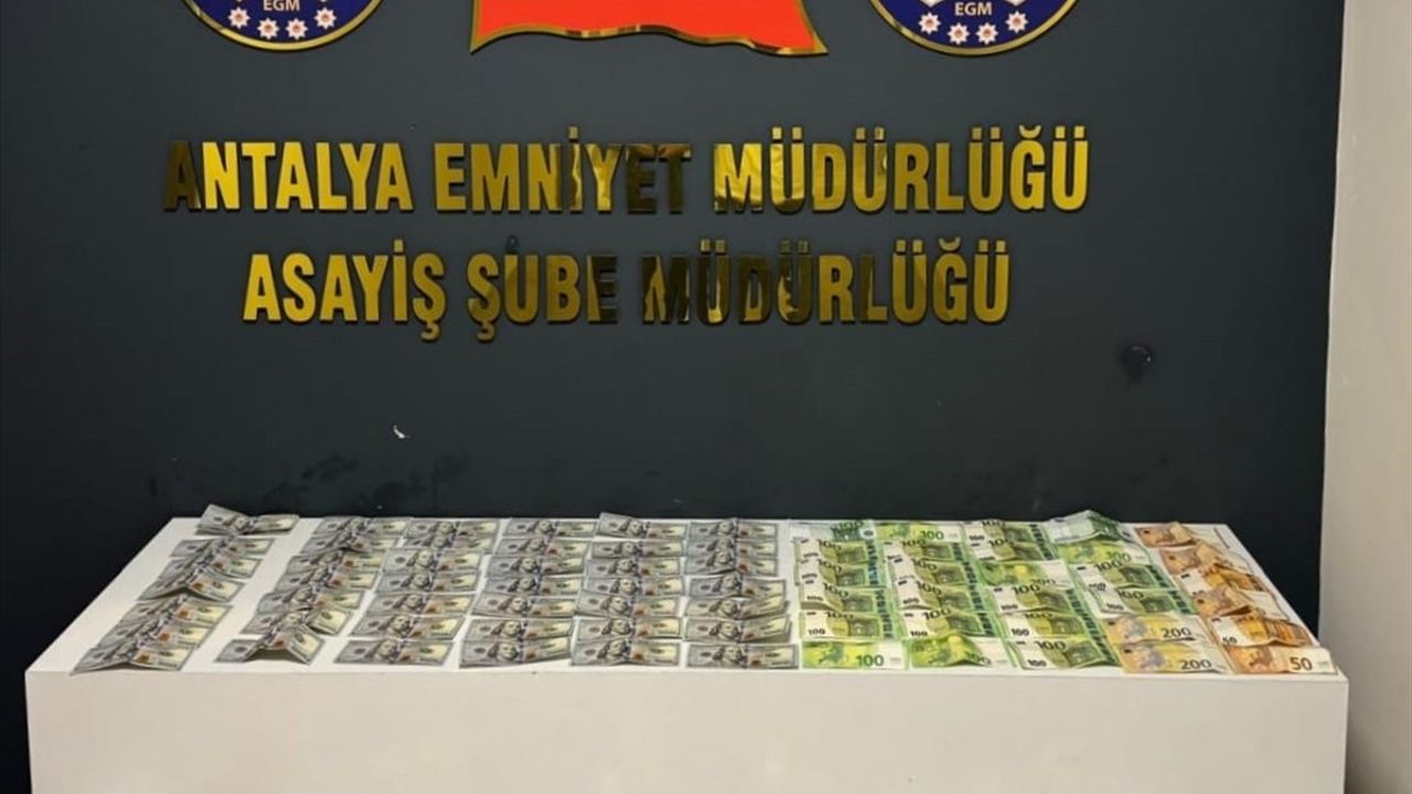 Antalya'da Hırsızlık Çetesi Çökertildi