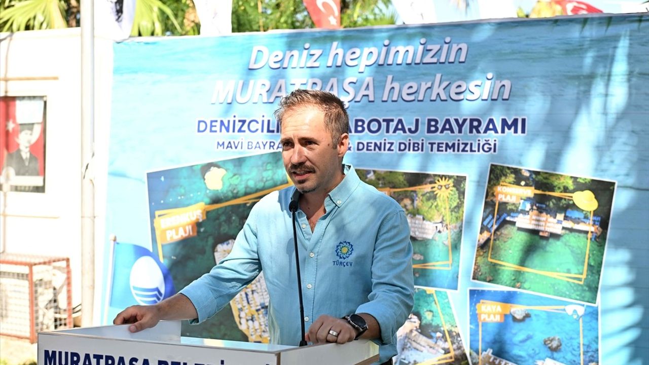 Antalya'nın Falez Plajlarına Mavi Bayrak