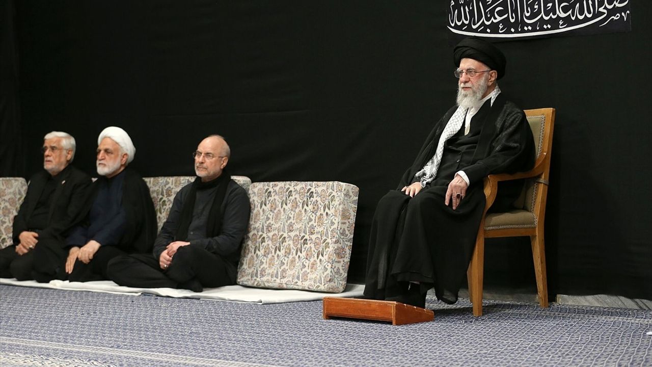 Ayetullah Hamaney, İsrail Savaşının Ardından İlkkez Kamuoyuna Çıktı