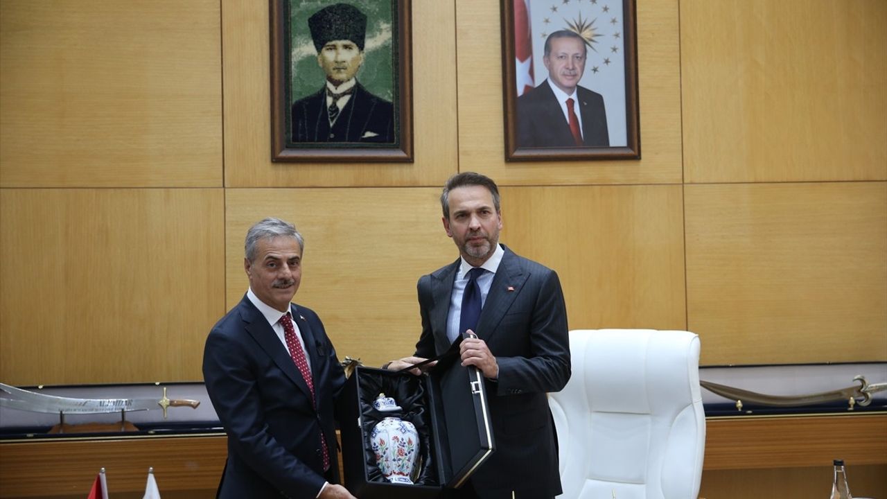 Bakan Bayraktar'dan Sakarya'da Enerji Vizyonu