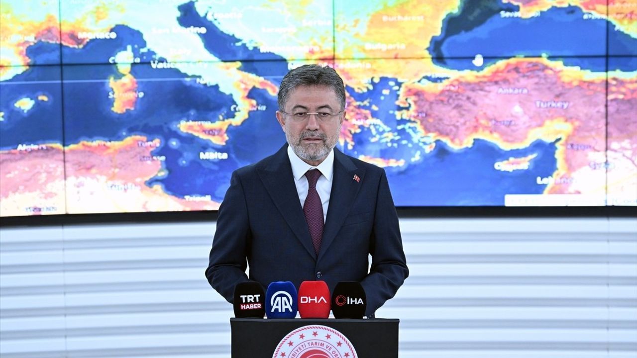 Bakan Yumaklı'dan Orman Yangınları Açıklaması