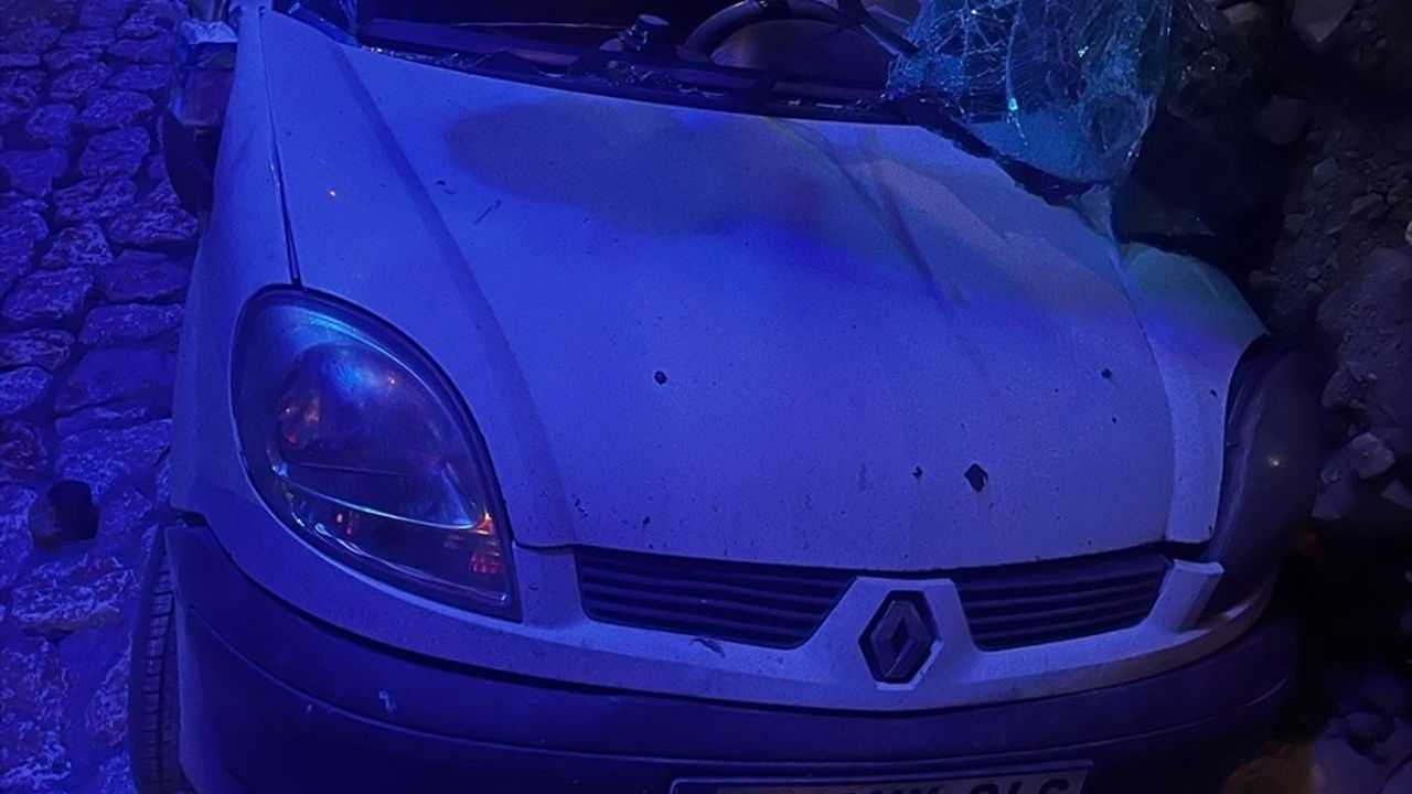 Balıkesir'de Zincirleme Trafik Kazası: 1 Ölü, 7 Yaralı