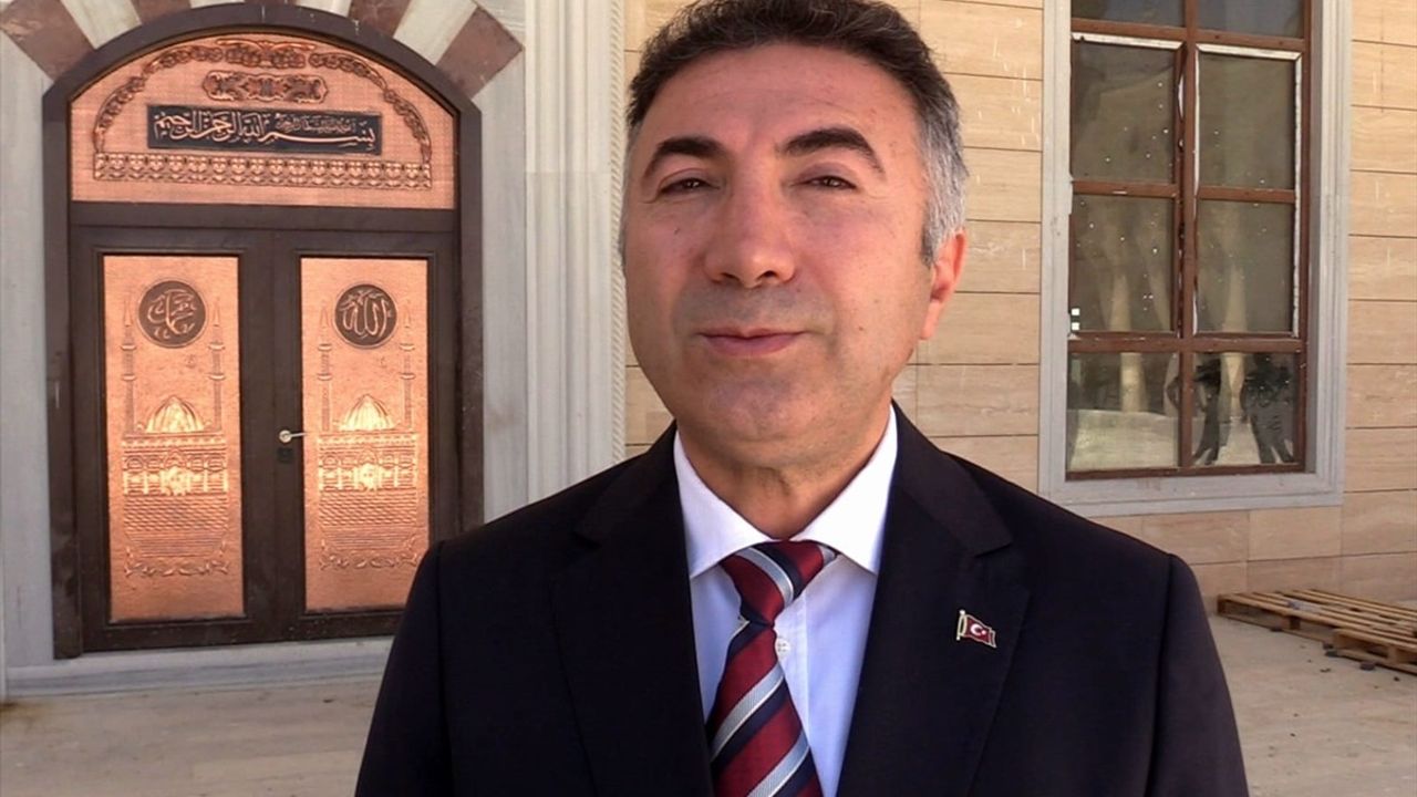 Batman Üniversitesi'nde En Büyük Üniversite Cami İnşaatı Tamamlanıyor