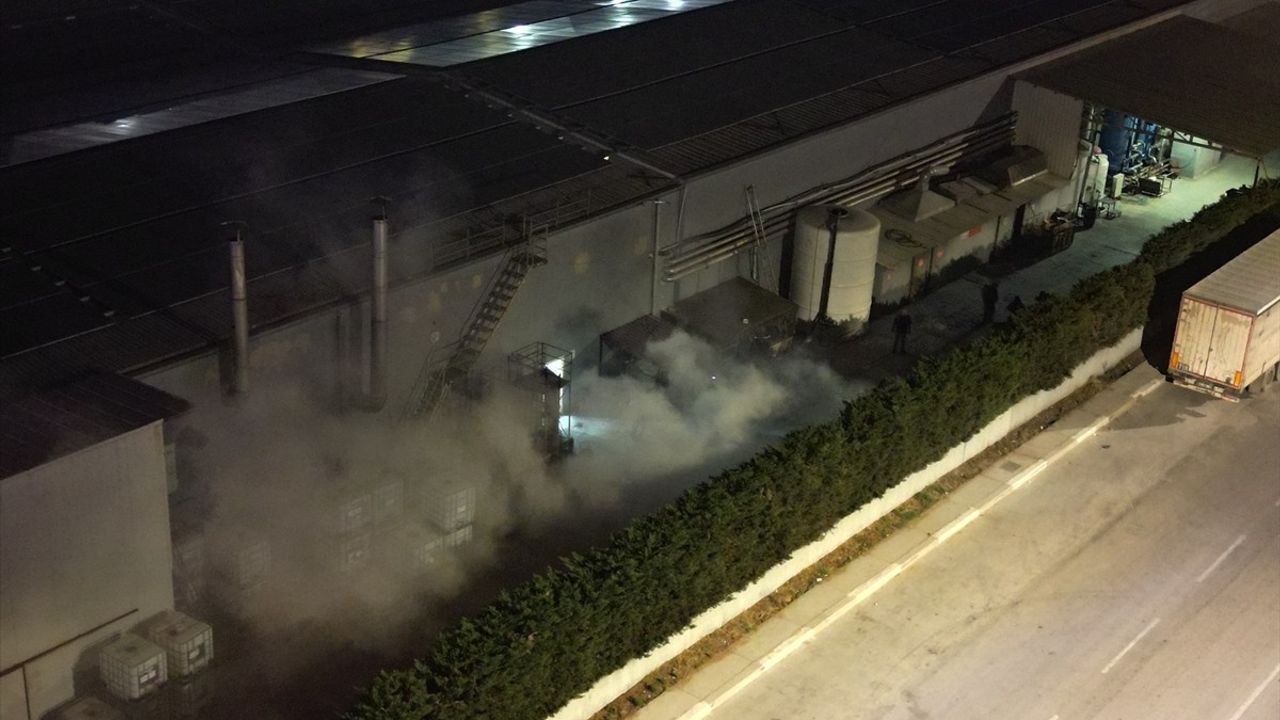 Bursa'da Tekstil Fabrikasında Yangın İtiharesi